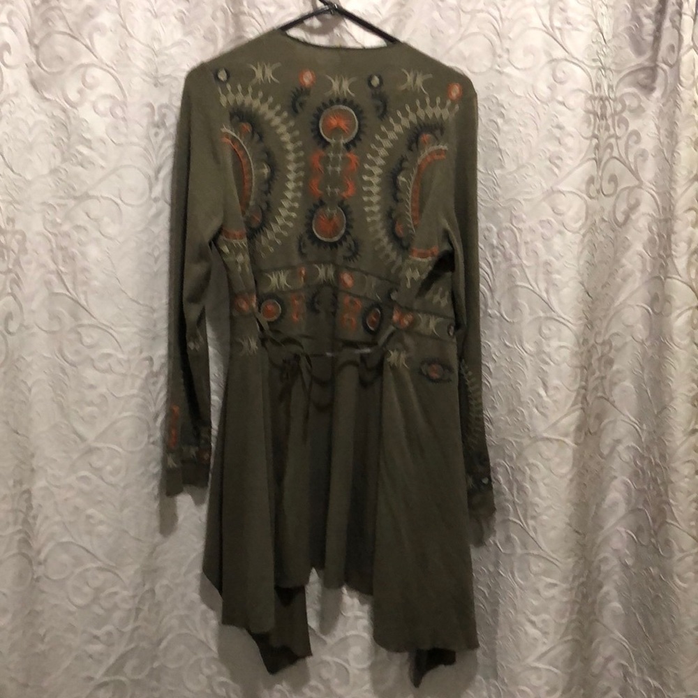 Woman’s jacket - Picture 2 of 2
